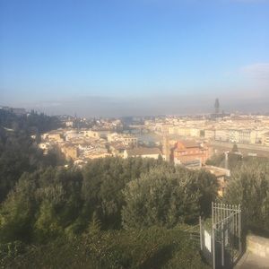 Meet your Posher, Nadia